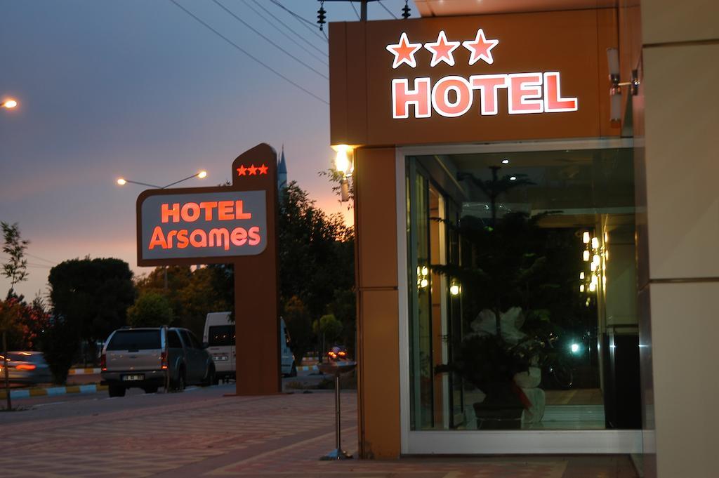阿德亚曼 Arsames酒店 外观 照片